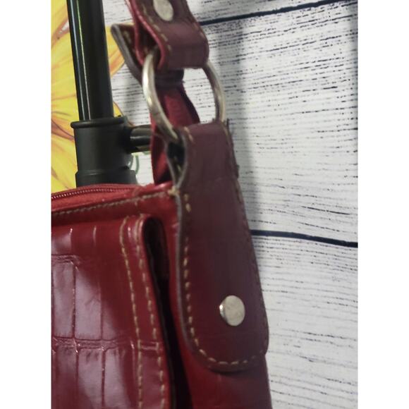 Relic Shoulder or Crossbody Faux Leather Bag Burgandy Red NWOT - Picture 5 of 9